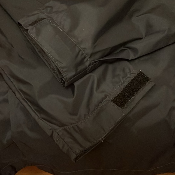 Columbia Rain Jacket - Picture 6 of 8
